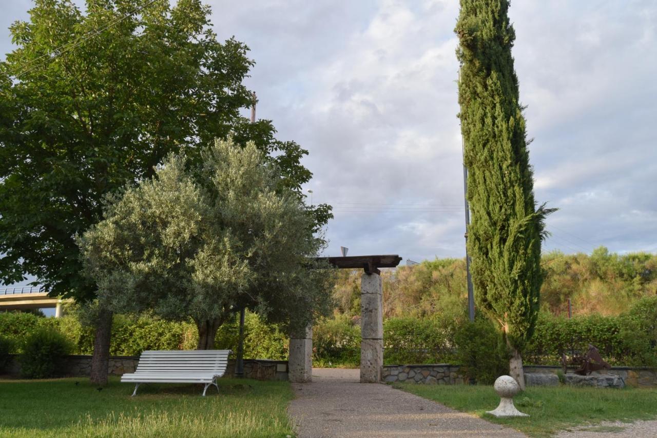 Hotel Las Casitas Del Jardin Tudela de Duero Esterno foto